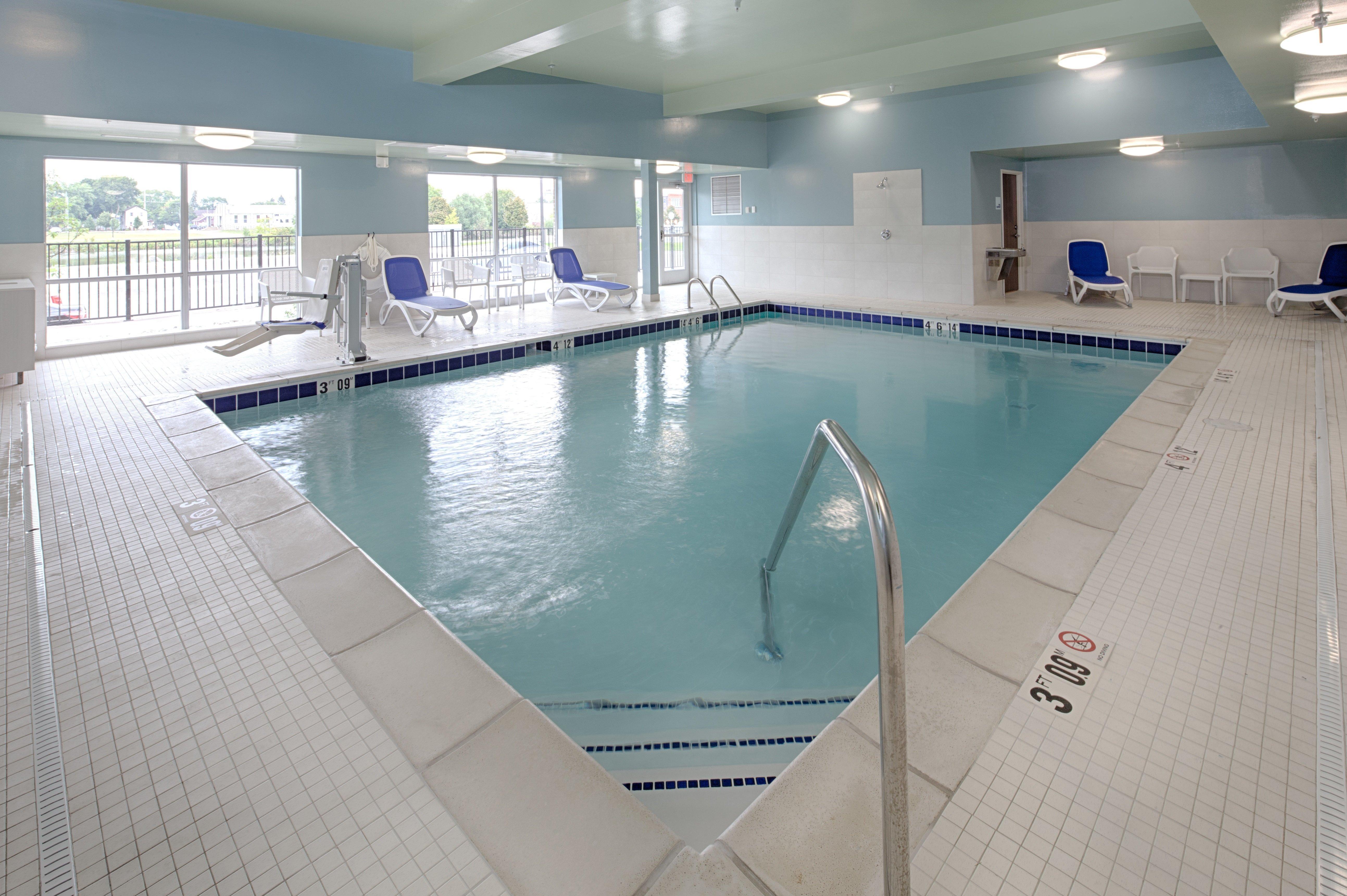 Holiday Inn Express & Suites Alpena - Downtown By Ihg Экстерьер фото
